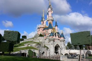1024px-Sleeping_Beauty_Castle,_Disneyland,_Paris